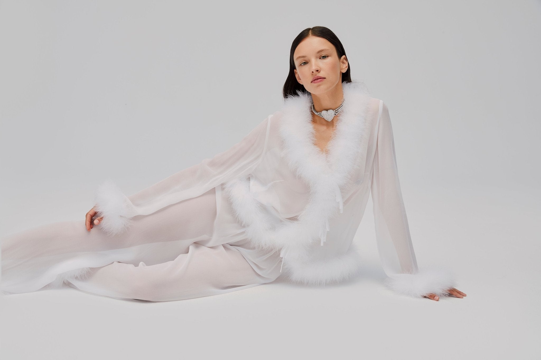 Afrodita Lounge Set in White - ANNIE.G