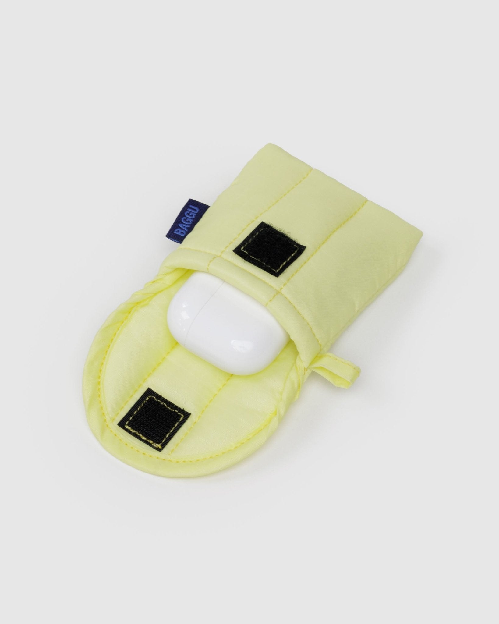 Baggu Puffy Earbuds CasePomelo11