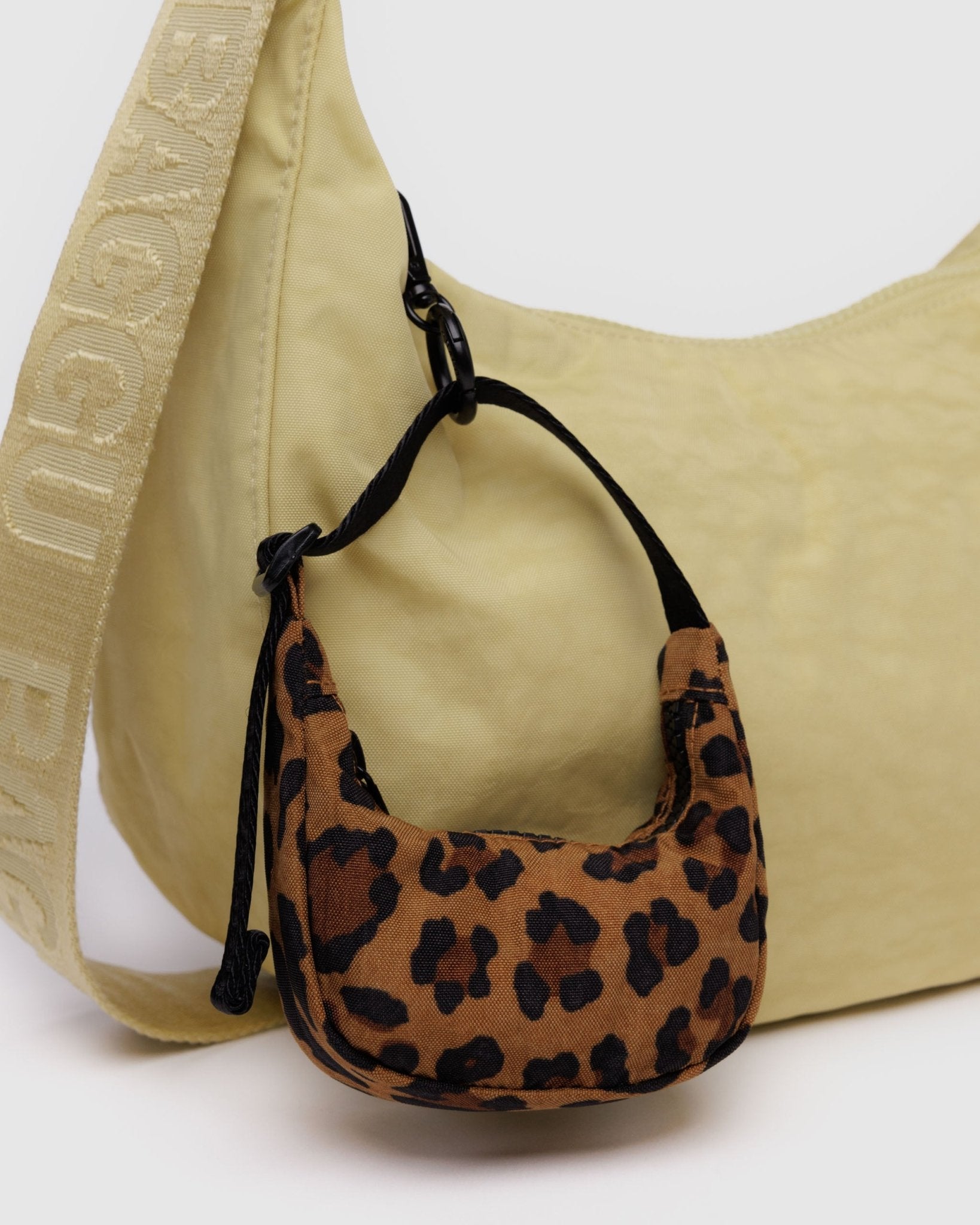 Baggu Crescent Bag Charm - ANNIE.G