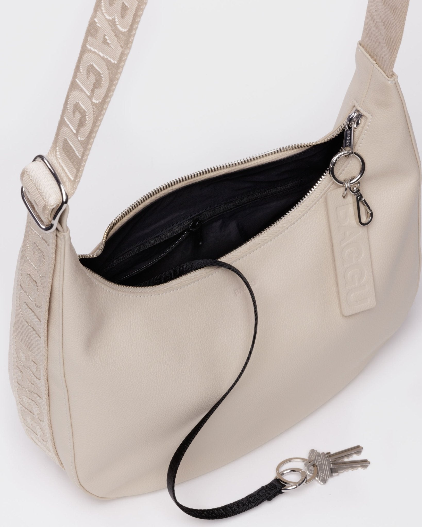 Baggu Medium Recycled Leather Crescent Bag - ANNIE.G