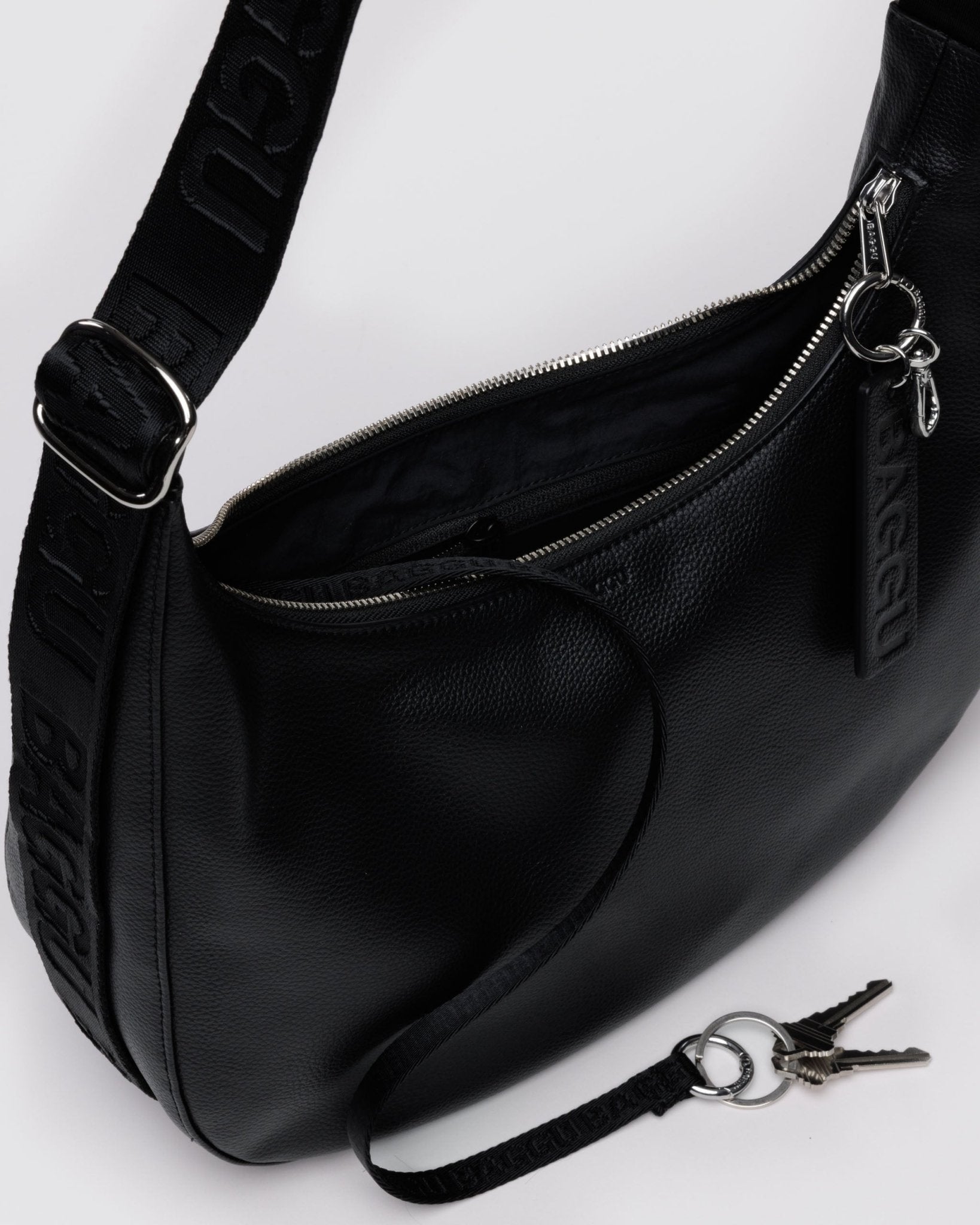 Baggu Medium Recycled Leather Crescent Bag - ANNIE.G