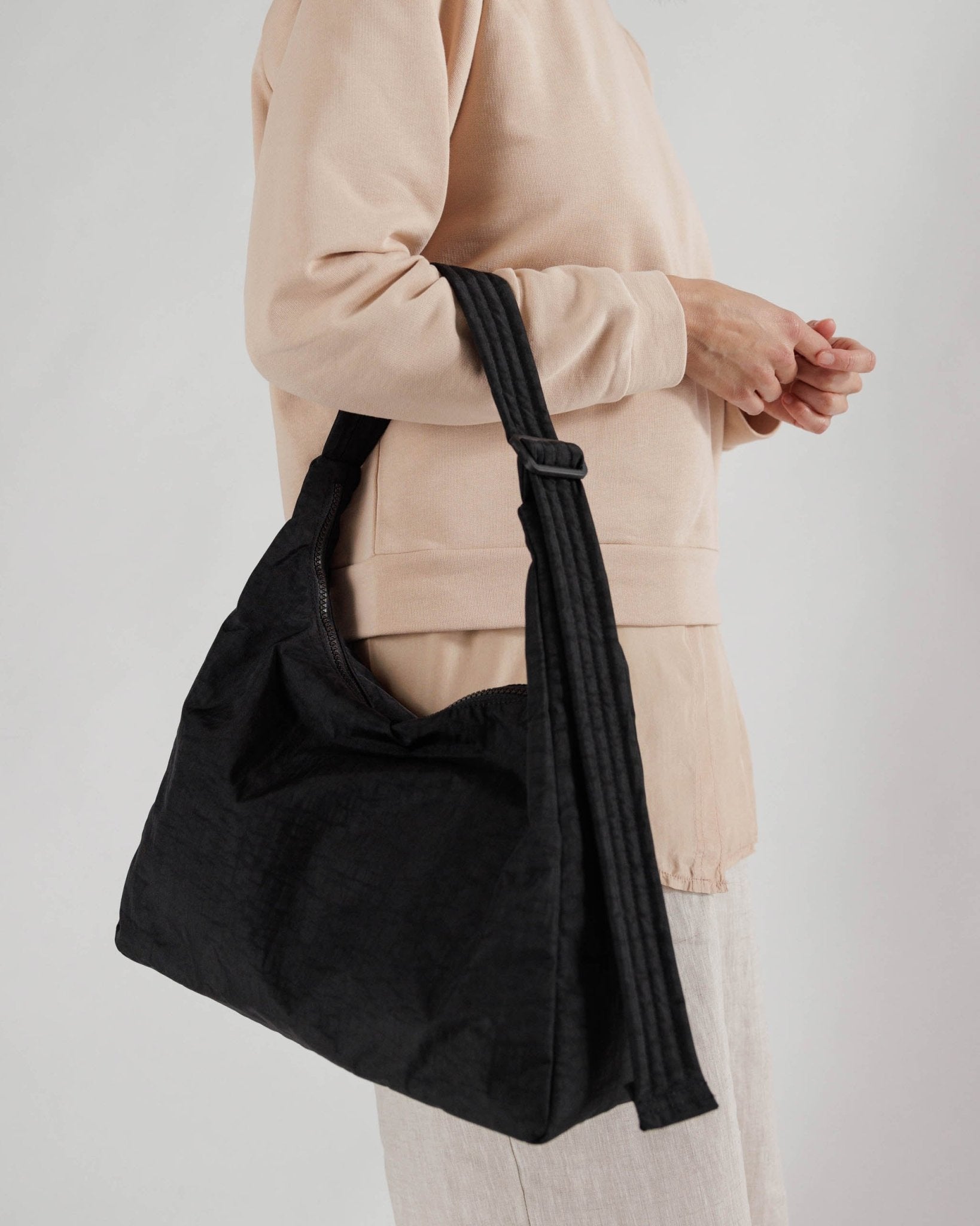 Baggu Nylon Shoulder Bag - ANNIE.G