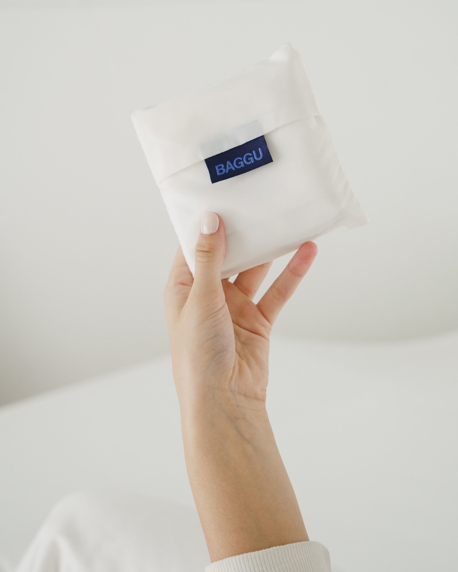 White storage pouch of a Standard Baggu Reusable Bag - ANNIE.G