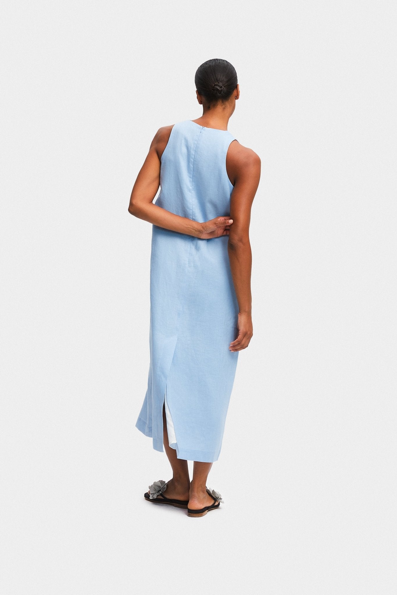Bloom Maxi Linen Dress in Blue - ANNIE.G
