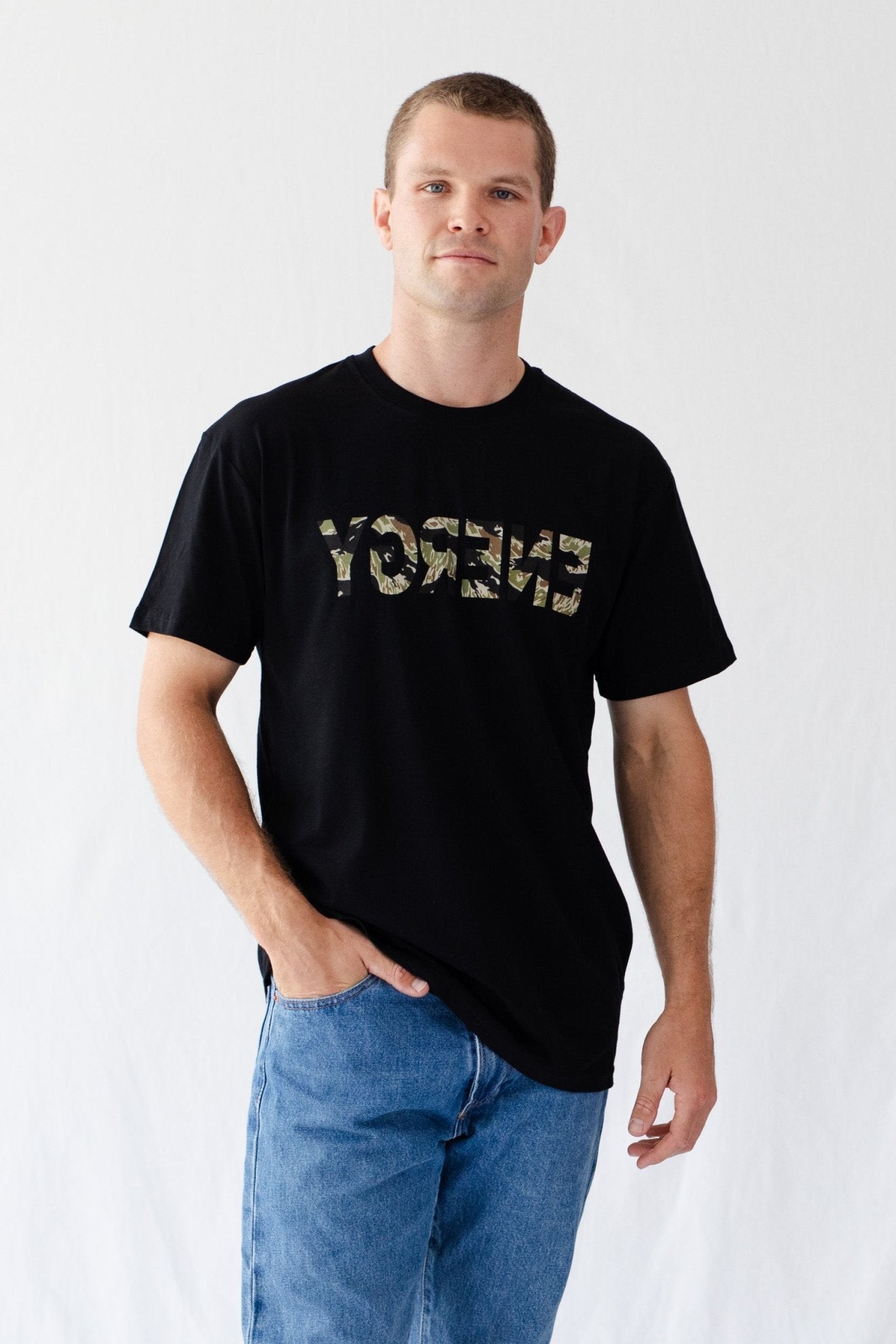 Camo Mens ENERGY T-Shirt in Black - ANNIE.G