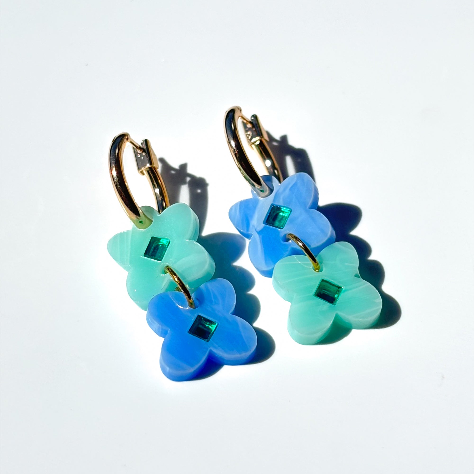 Clover Huggies Earring - ANNIE.G