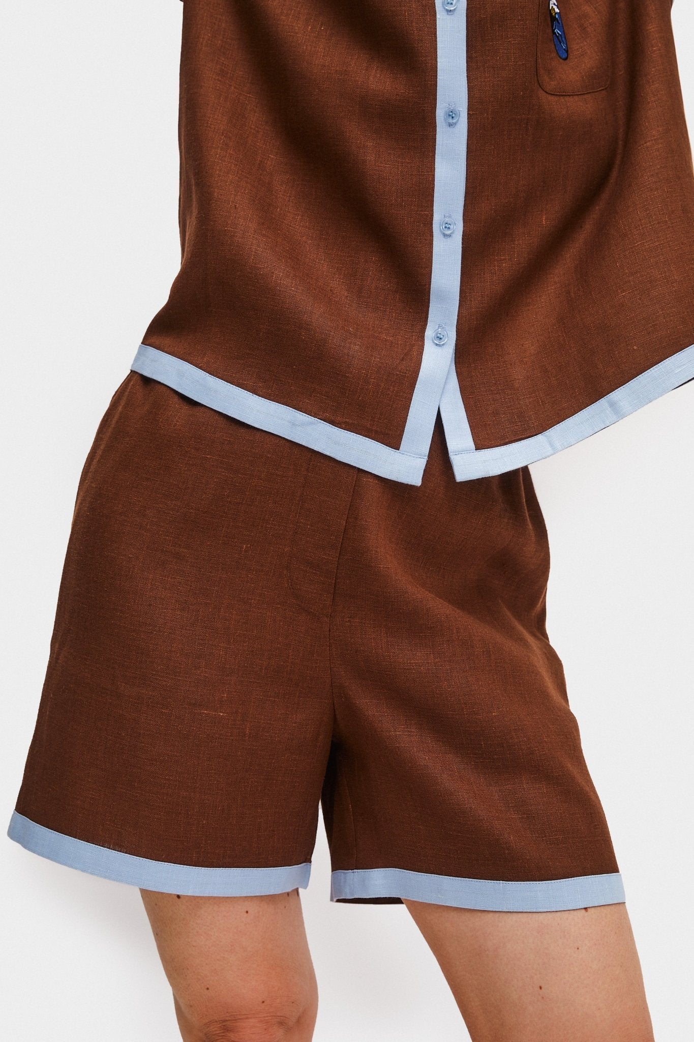 Garrick Embroidered Linen Shorts in Brown - ANNIE.G
