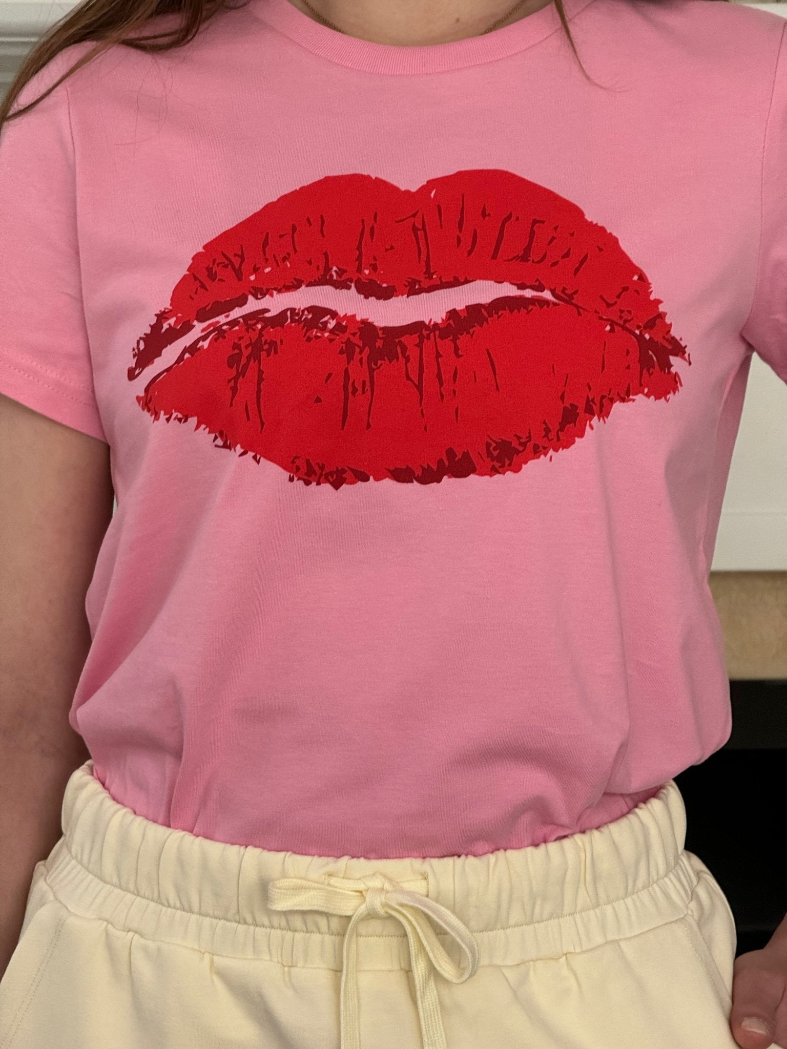 Lips Short Sleeve T-Shirt - ANNIE.G