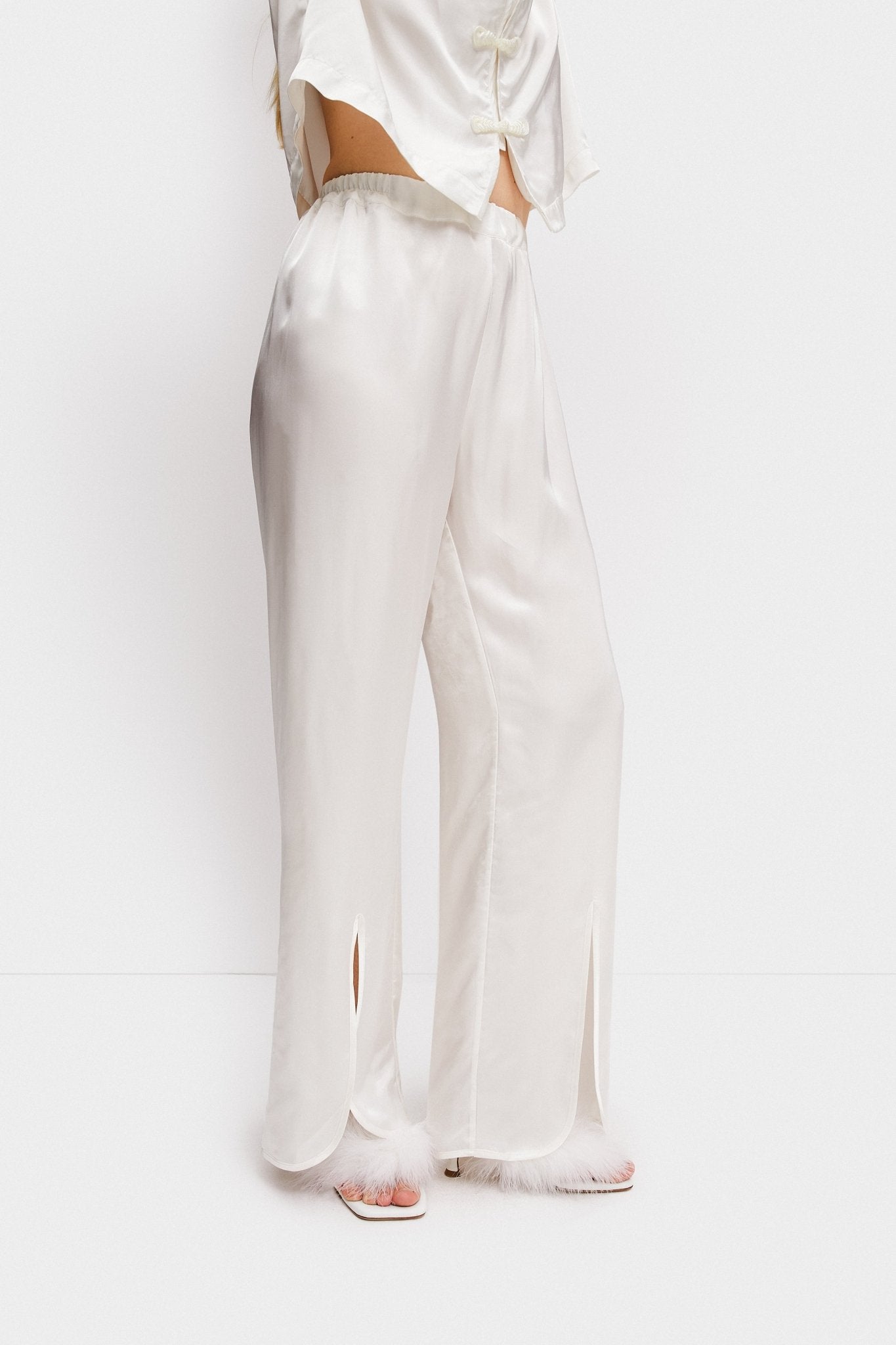 Louis Pyjama Set with Pants in White - ANNIE.G