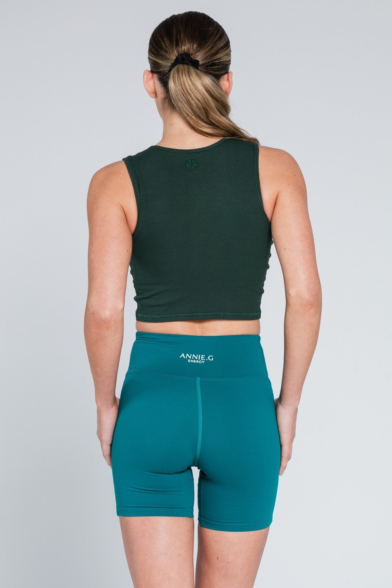 Ribbed Curve Tank - ANNIE.G