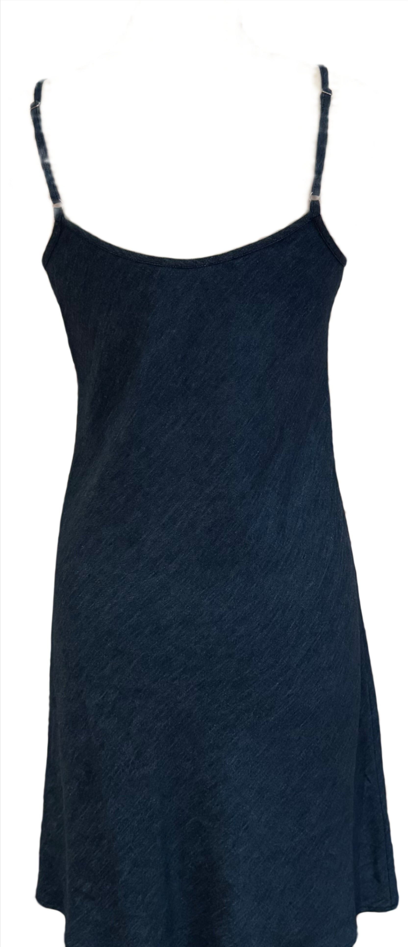 Back-of-navy-dress-with-slim-straps