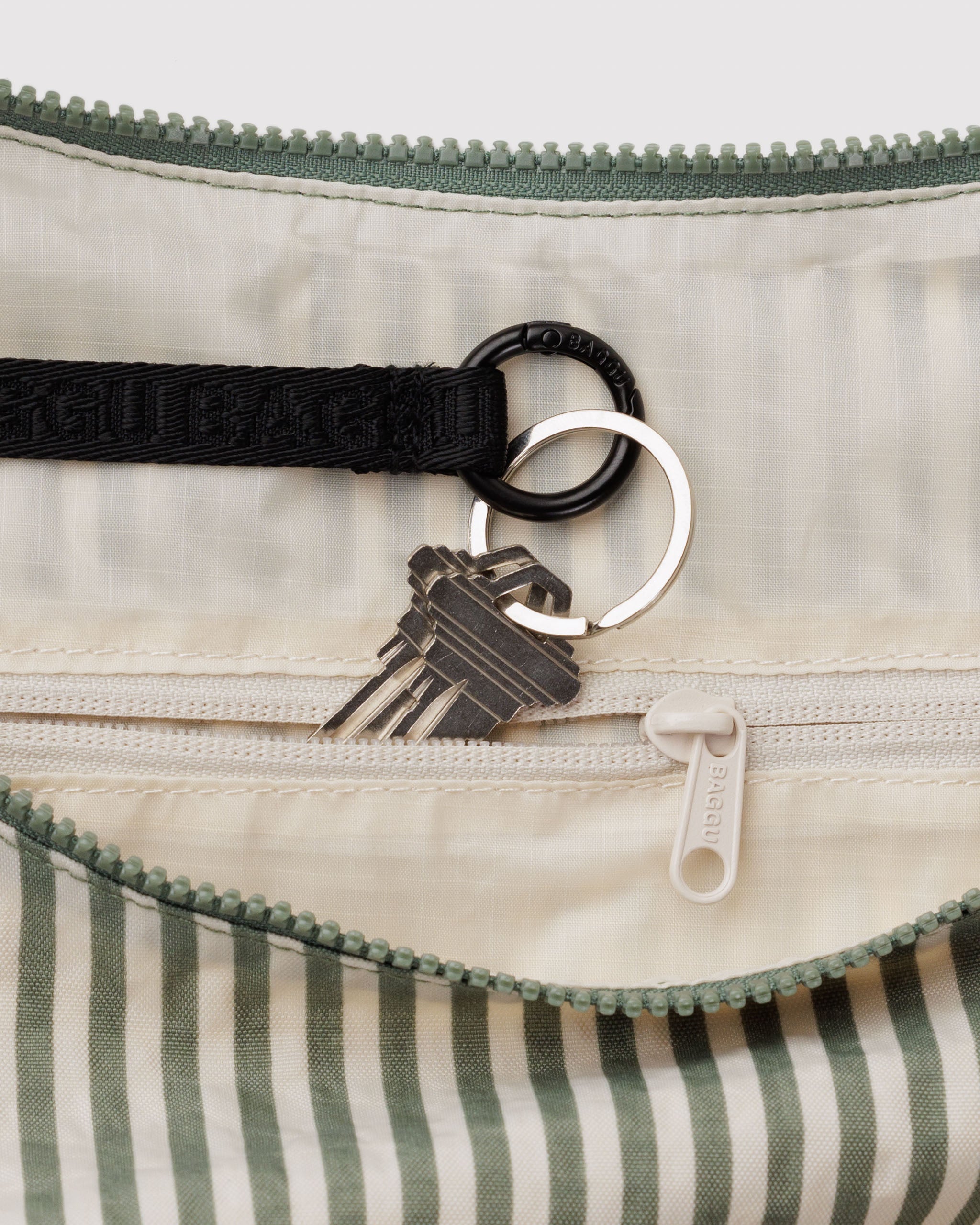 Baggu Large Nylon Crescent Bag