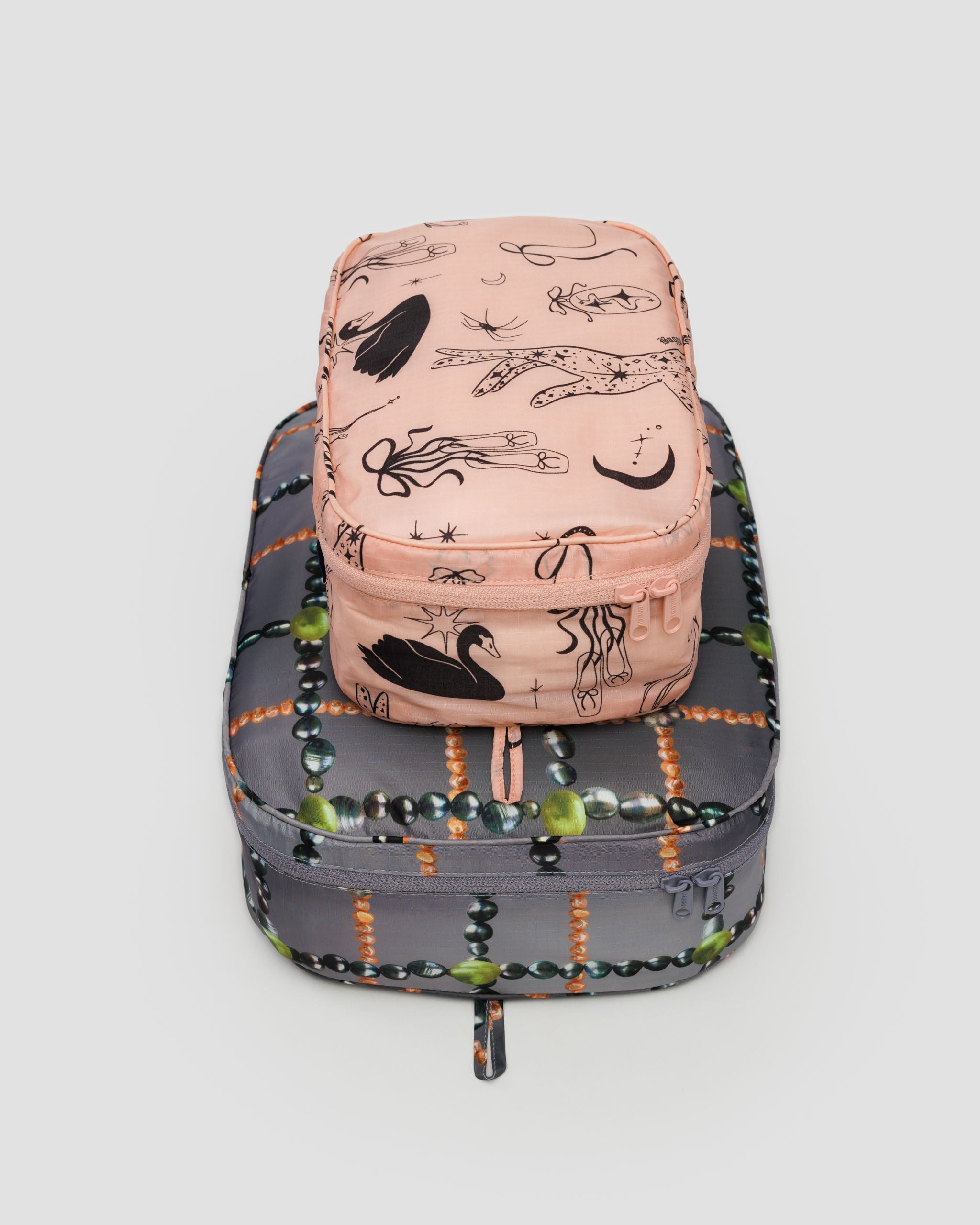 grey-and-pink-ballet-icons-printed-packing-cubes