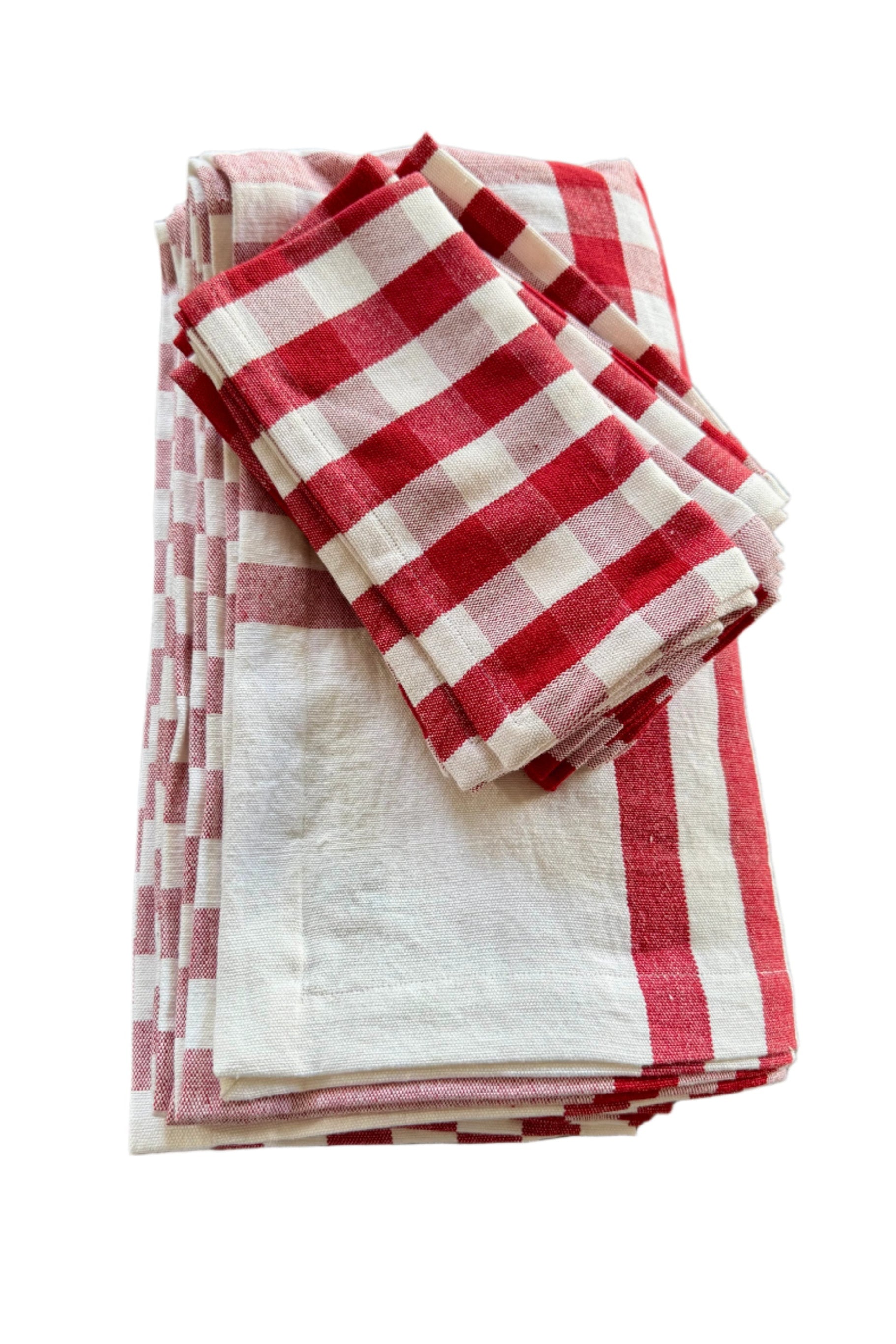 red-gingham-pattern-coastline-check-tablecloth-and-napkin-set-of-4-stacked