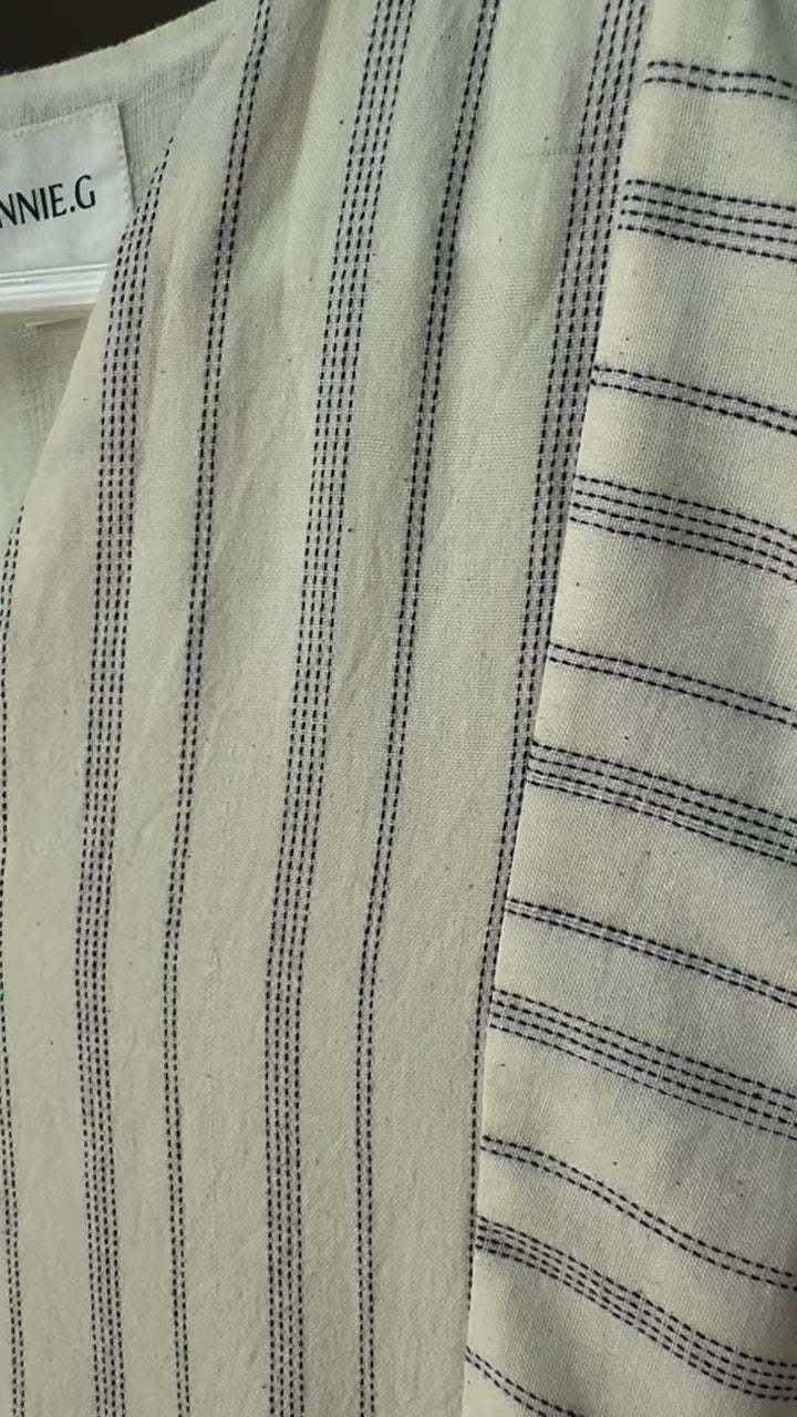 bridget-dress-movie-of-front-details